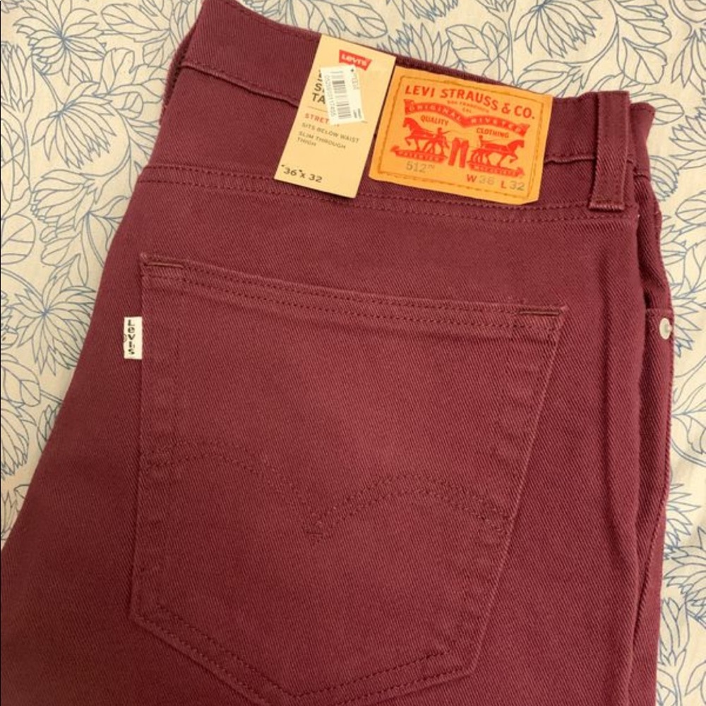 Levi’s pants